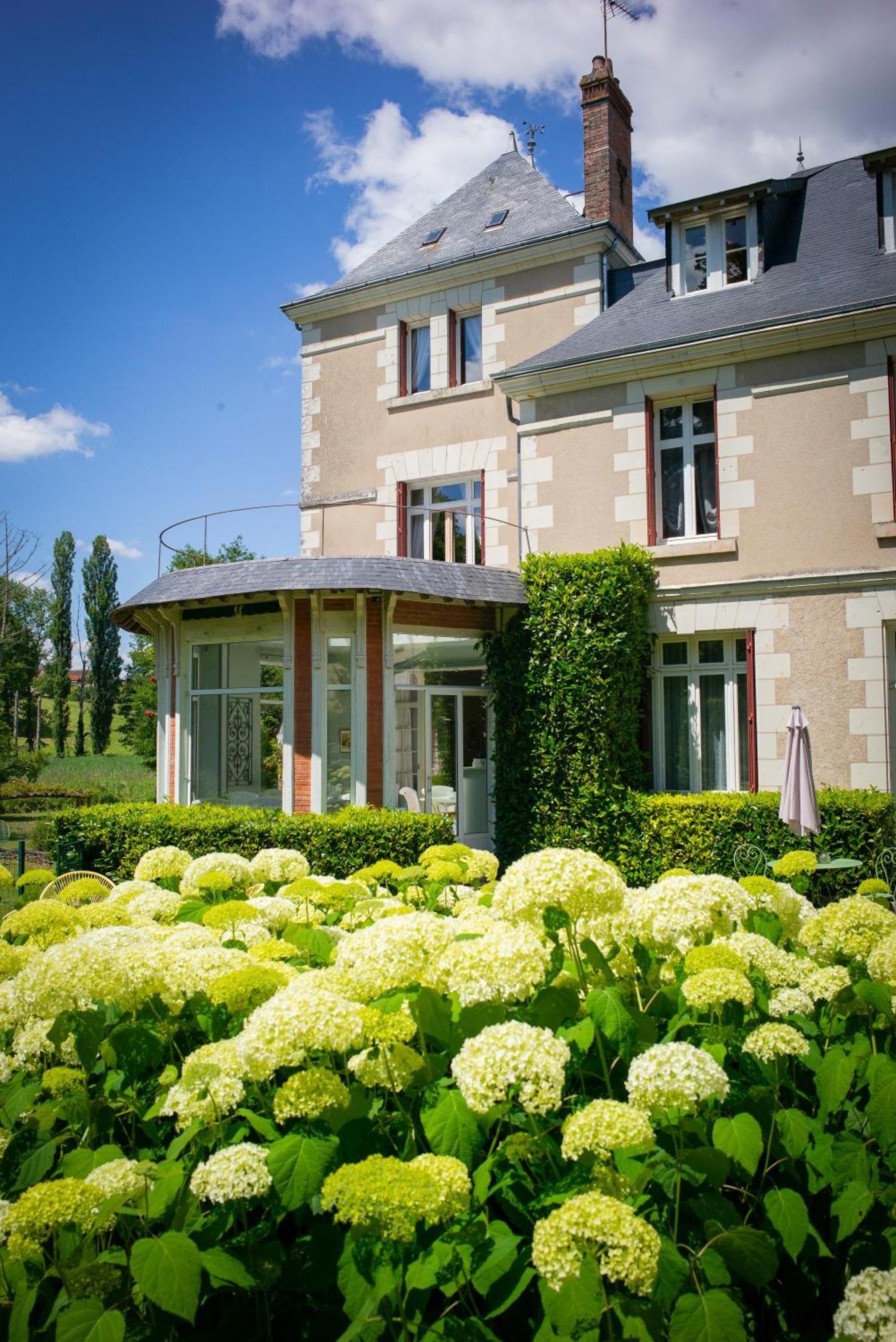Le Moulin De Francueil Bed and Breakfast Exteriör bild